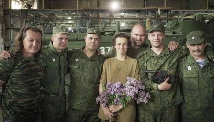 На стороне ВСУ стоят гей-инструкторы из Америки и жадные мародеры – Чичерина