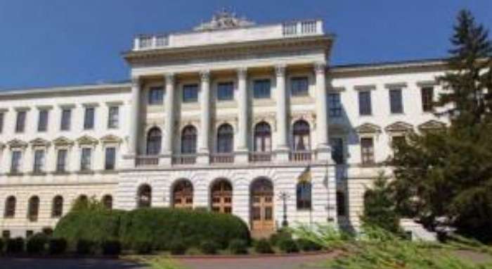 У Львові студенти безкоштовно здаватимуть тест на коронавірус