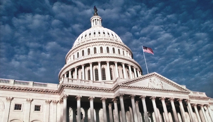 Сенат США спробує ускладнити Трампу процедуру зняття санкцій з РФ
