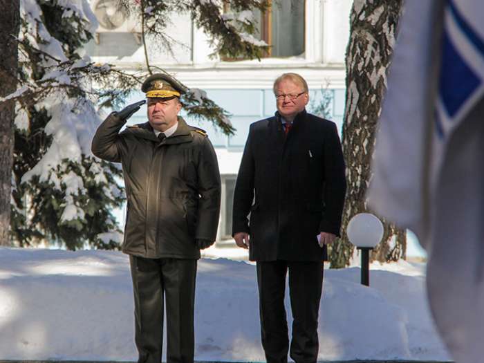 В Україні зустріли делегацію Міністерства оборони Королівства Швеція