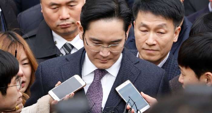 Південнокорейський суд постановив заарештувати керівника Samsung Group