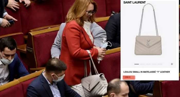 Названа самая популярная сумка в ВРУ