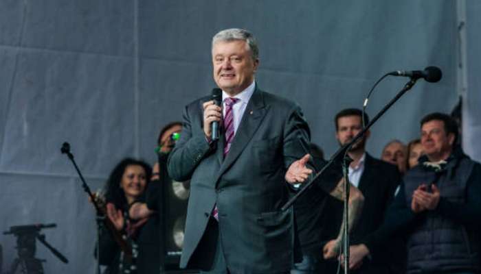Порошенко вирішив добрати голоси безхатьків
