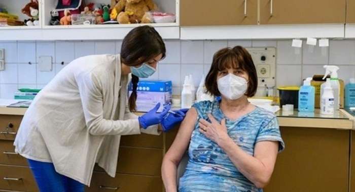 В Украине изменили смешанные схемы COVID-вакцинации