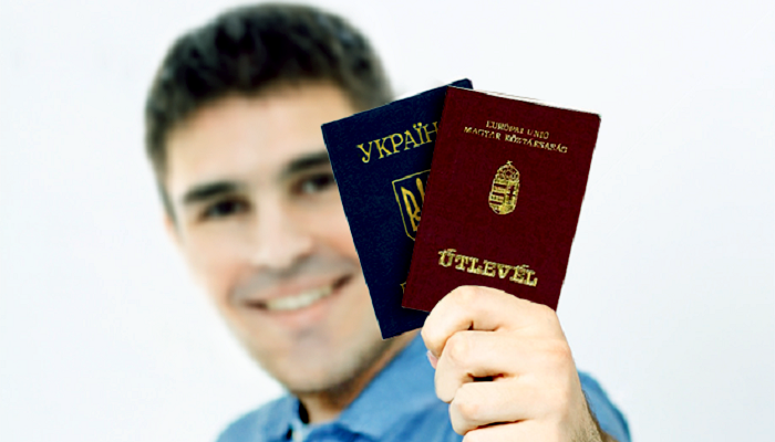 Венгры в Украине имеют право на двойное гражданство – Сийятро