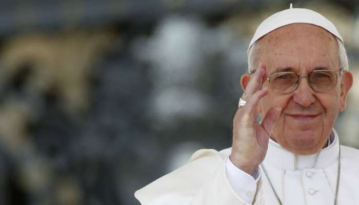 Мігрантів потрібно приймати з гідністю – Папа Римський