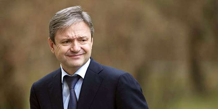 У ФРН пояснили приїзд перебуваючого під санкціями Ткачова в Берлін