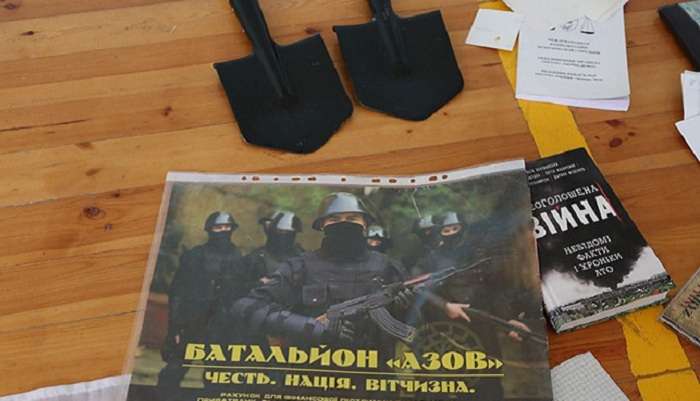 Беларусь заявила об аресте 26 активистов с оружием и атрибутикой «Азова» (ВИДЕО)