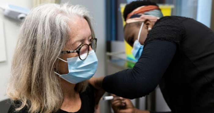 Індія відновить експорт вакцини проти COVID-19