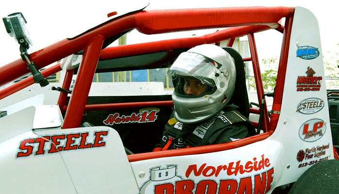 Гонщик из США разбился насмерть во время гонок (ВИДЕО)