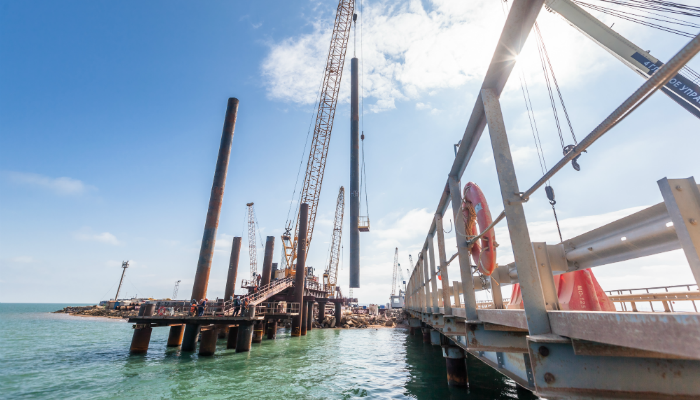 РФ пообіцяла взятися за будівництво залізниці до Керченського мосту в 2017 році