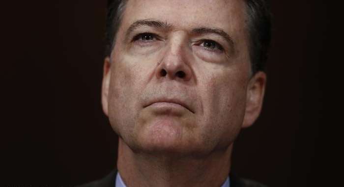 Экс-глава ФБР даст показания Сенату о связях Трампа с РФ