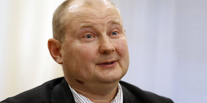 За одиозного судью Чауса взялся Интерпол