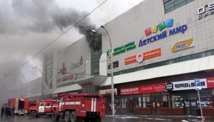 Число погибших в торговом центре Кемерово возросло до 56 человек