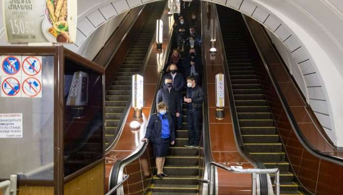 В Киеве и Харькове заработало метро