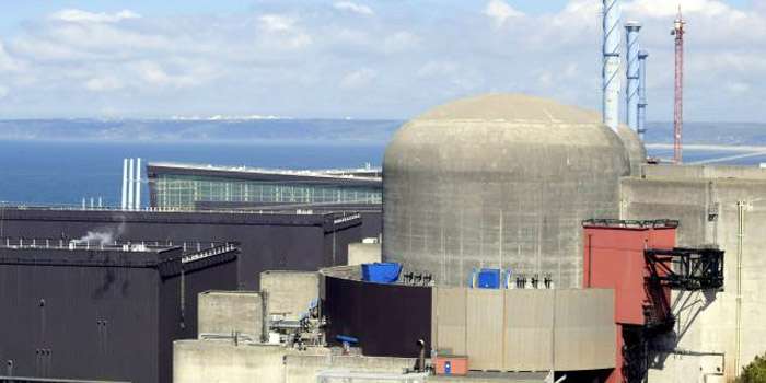 Через вибух на АЕС на північному заході Франції постраждали люди (ВІДЕО)