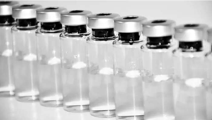 9 українців отримали другу дозу вакцини від коронавірусу