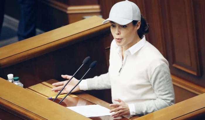 Перепутала конюшню с ВРУ: В Сети посмеялись с Королевской