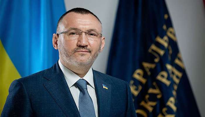 Кузьмин обвинил Луценко и Турчинова в выводе в оффшоры $5 млрд