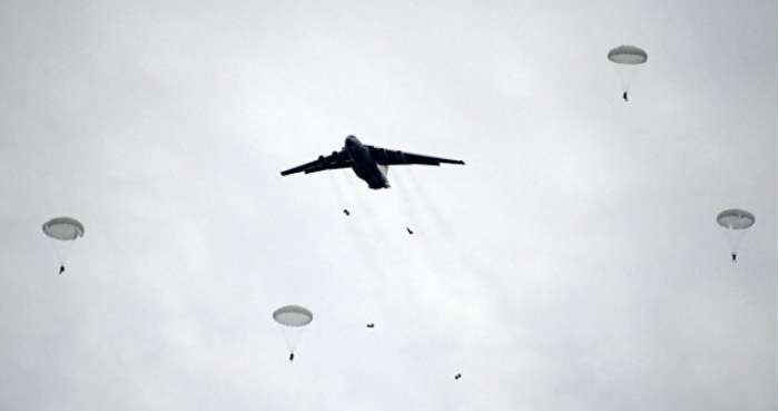 В Крыму высадились около 2,5 тысячи десантников РФ