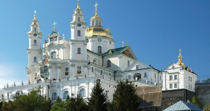 Недуховные ценности: Из Почаевской Лавры активно вывозят вещи