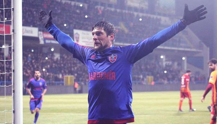 Два украинских футболиста отличились в чемпионате Турции (ВИДЕО)