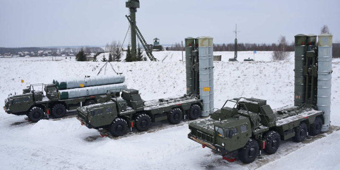 У Підмосков’ї розмістили полк зенітних комплексів С-400 «Тріумф»