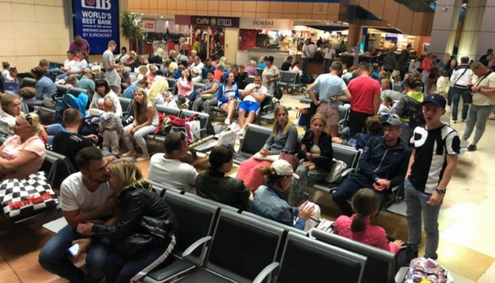 Почти две сотни украинских туристов застряли в аэропорту Египта