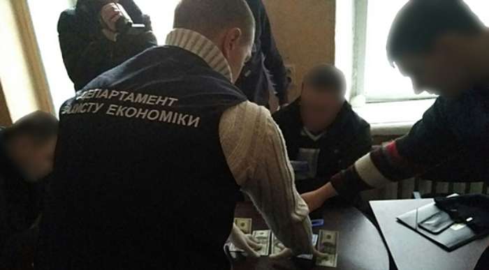 На Сумщине на взятке погорел начальник отдела исполнительной службы