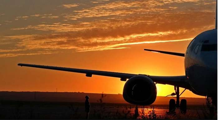 Українцям дозволять подорожувати за умови 14-денної самоізоляції