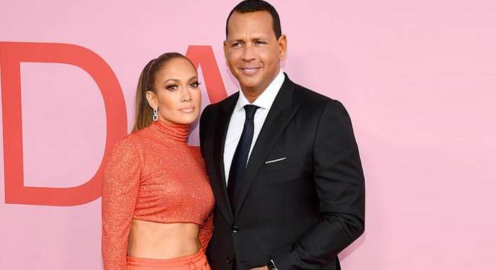 После отмены свадьбы Дженнифер Лопес подумывает вообще не выходить замуж