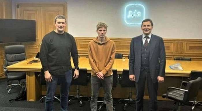 Молодий хакер із Закарпаття розробив фіктивну Дію й отримав роботу в Мінцифрах