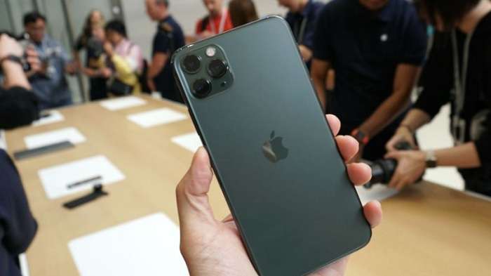 Россияне платят наибольшую цену за новые iPhone 11