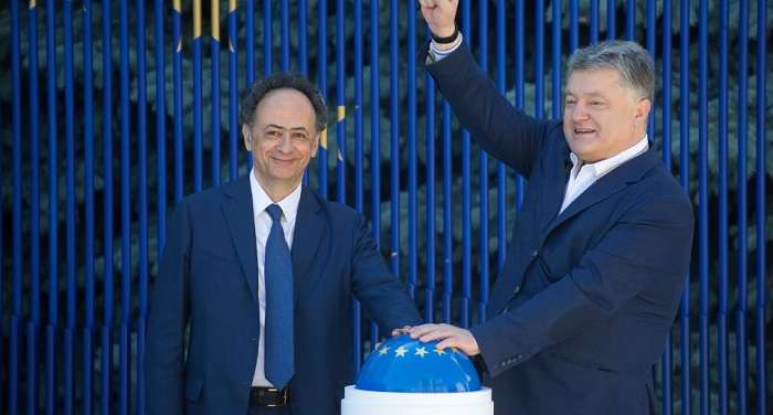 Порошенко запустил обратный отсчет до безвиза (ВИДЕО)