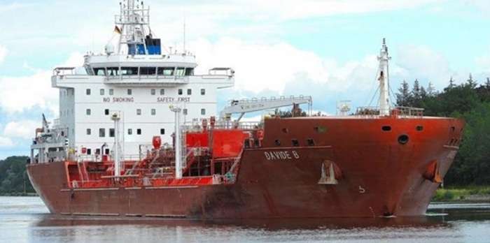 Біля берегів Африки пірати напали на судно з українцями