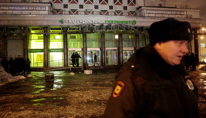 Число пострадавших в результате взрыва в Петербурге возросло до 13 человек