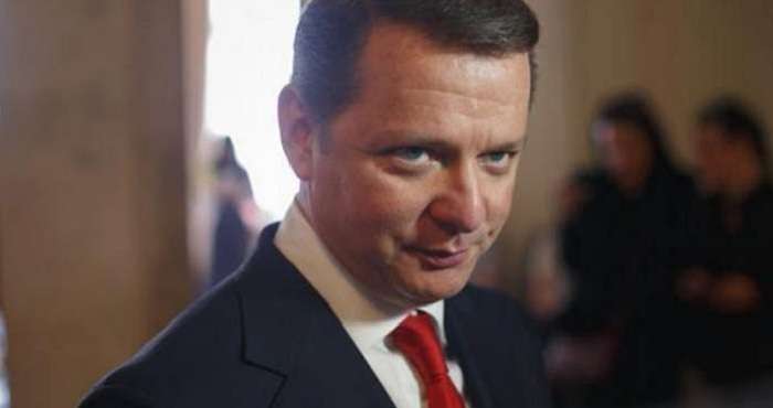 Вдало відволік увагу: Під час «концерту» Ляшка Кабмін хутко прийняв важливе рішення