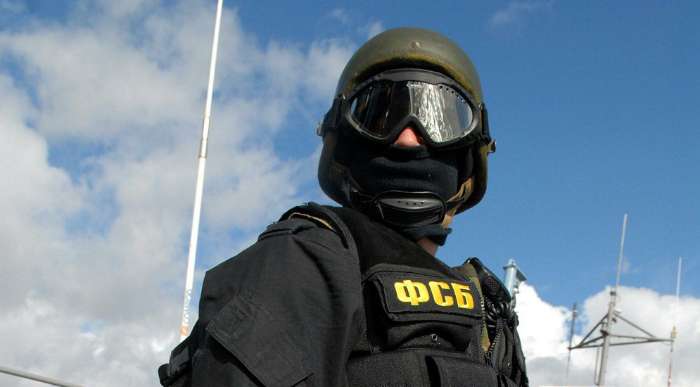 ФСБ начала тайный опрос на Донбассе о деятельности Захарченко