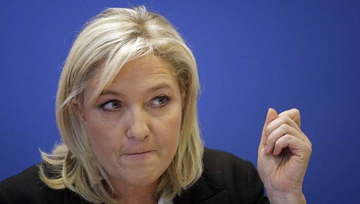 Французька поліція прийшла з обшуком в офіс Марін Ле Пен