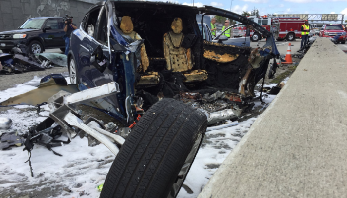 В Калифорнии произошло смертельное ДТП с участием автомобиля Tesla