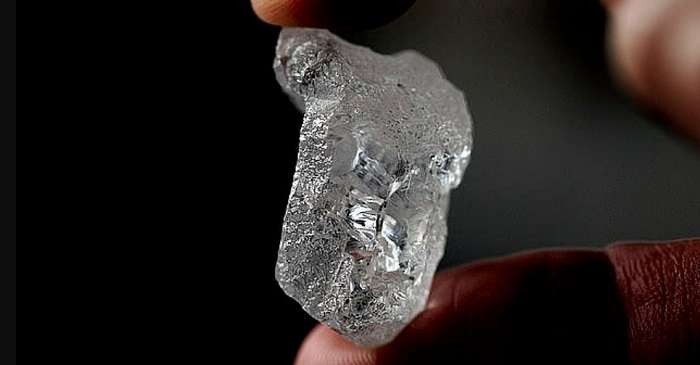 Завдяки пандемії ціни на діаманти впали