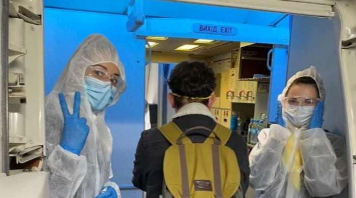 З Нью-Йорка прибули евакуйовані українці та кішка