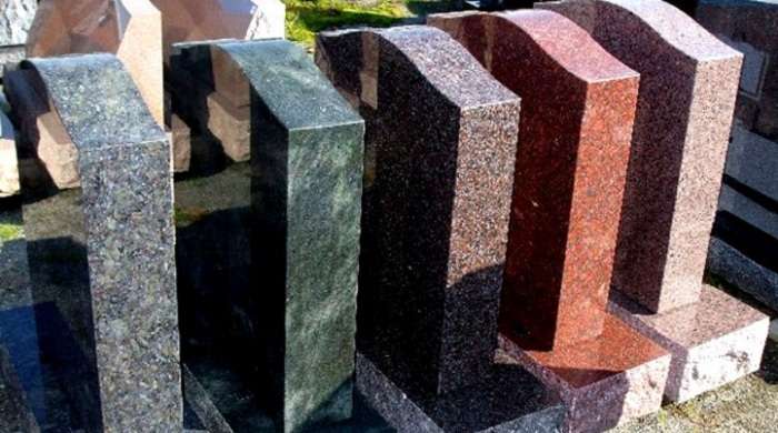 Производители памятников из гранита: Где и кого выбрать