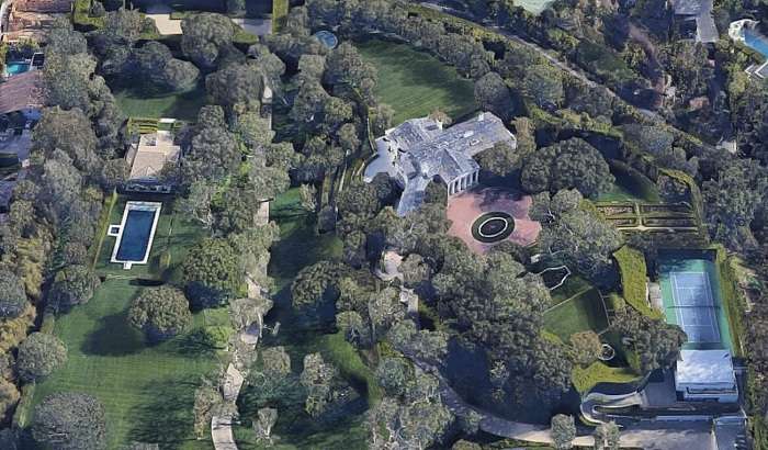 Джефф Безос відкрив найбільший у світі банківський рахунок