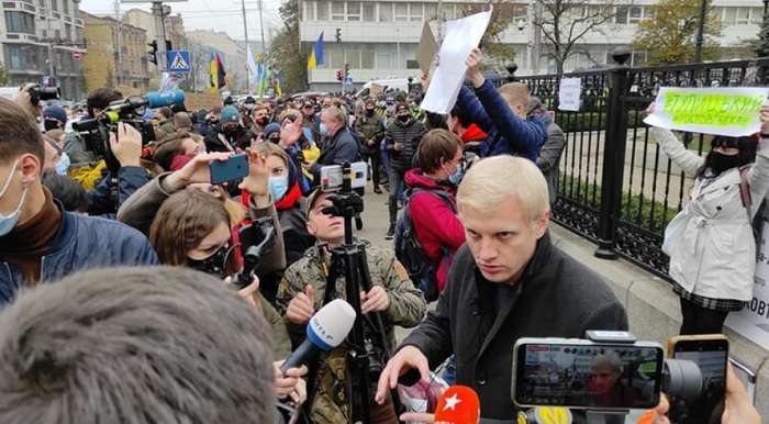 Шабуніну нагадали про наслідки автопробігу до будинку голови КСУ