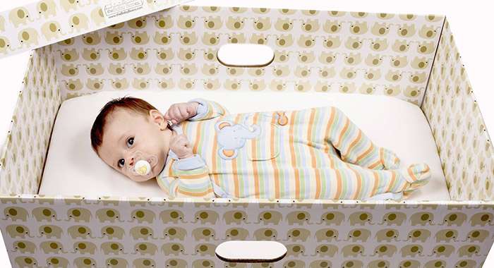 Із 1 вересня кожен новонароджений отримає «baby-бокс» від держави