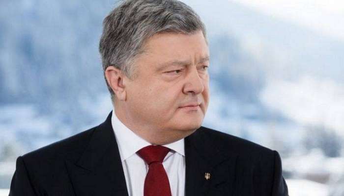 Порошенко намагається з усіх сил образити українців – письменник