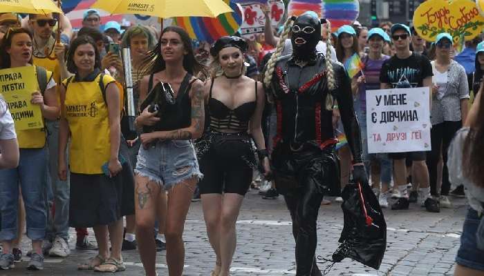 На КиевПрайд 2019 пришли 8000 представителей ЛГБТ-сообщества