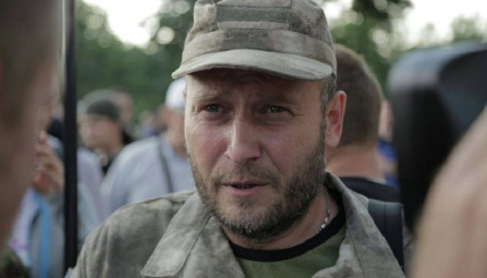 Ярош отозвет своих людей с передовой Донбасса