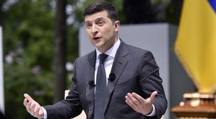 Показав приклад – Зеленський продав свою землю